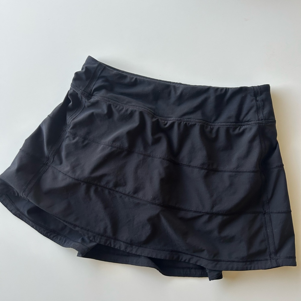 Lululemon 4 Tall Pace Rival skirt in Black